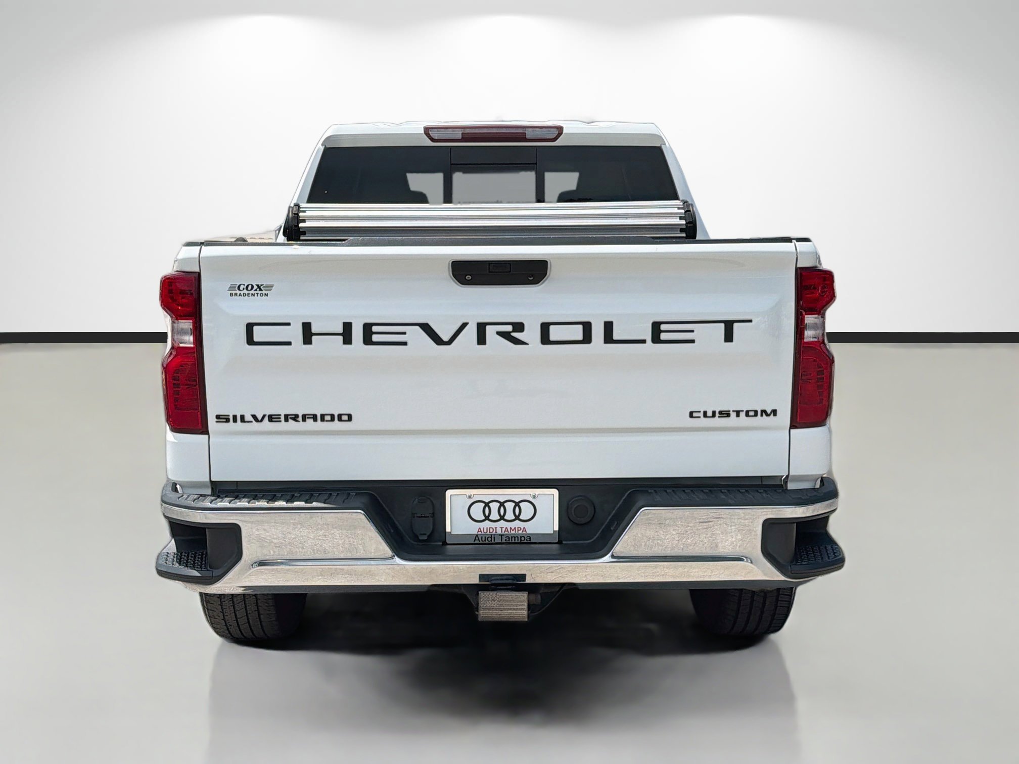 Used 2020 Summit White Chevrolet LT image 4