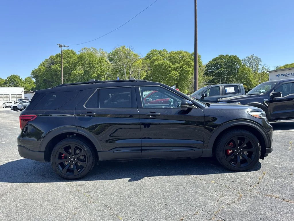 2023 Ford Explorer ST - Photo 8