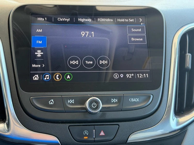 Used 2022 IRIDESCENT PEARL TRICOAT Chevrolet LT image 10