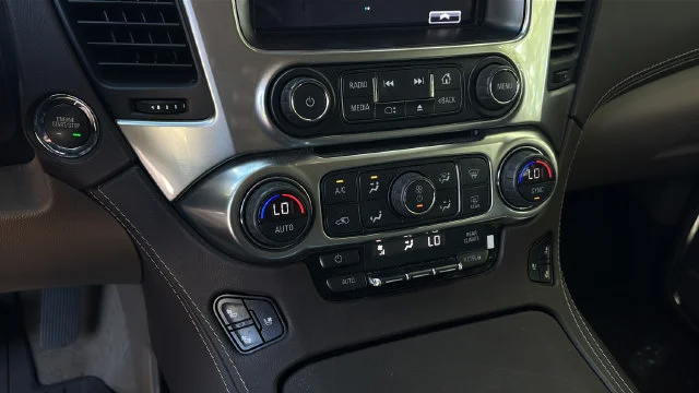 Used 2018 Beige Chevrolet Premier image 33