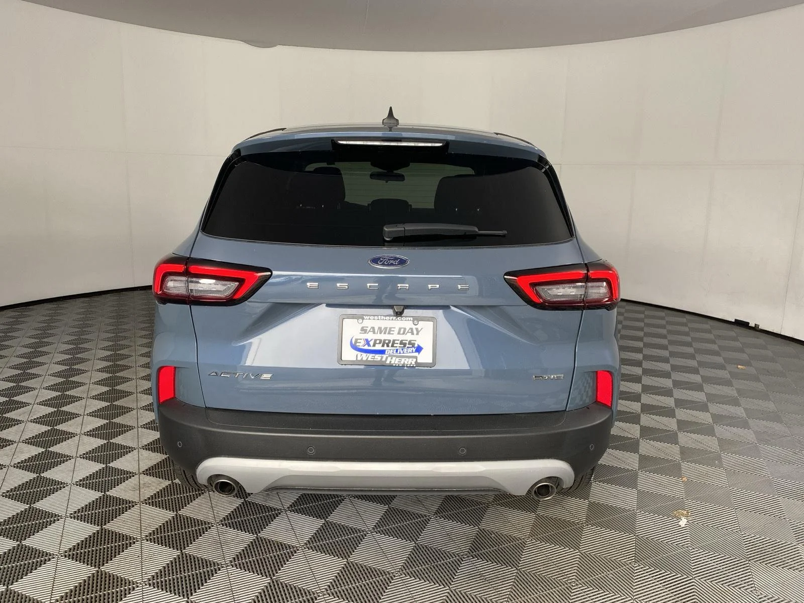 Used 2023 Vapor Blue Ford Active image 6
