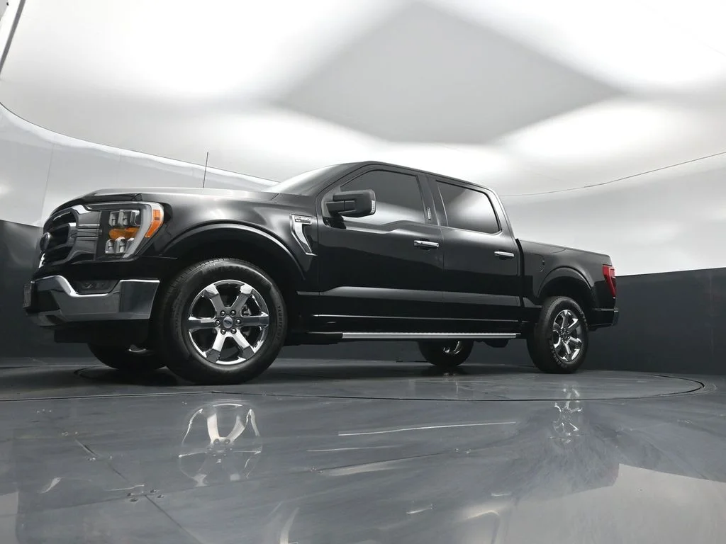 Used 2023 Black Ford XLT image 42
