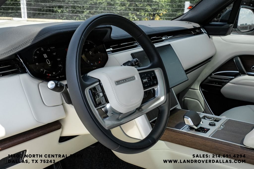 New 2027 Fuji White Land Rover SE image 13