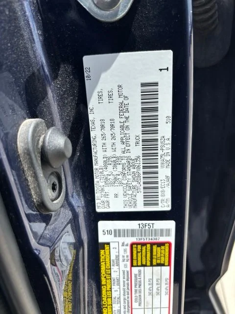 Used 2023  Toyota SR5 image 9