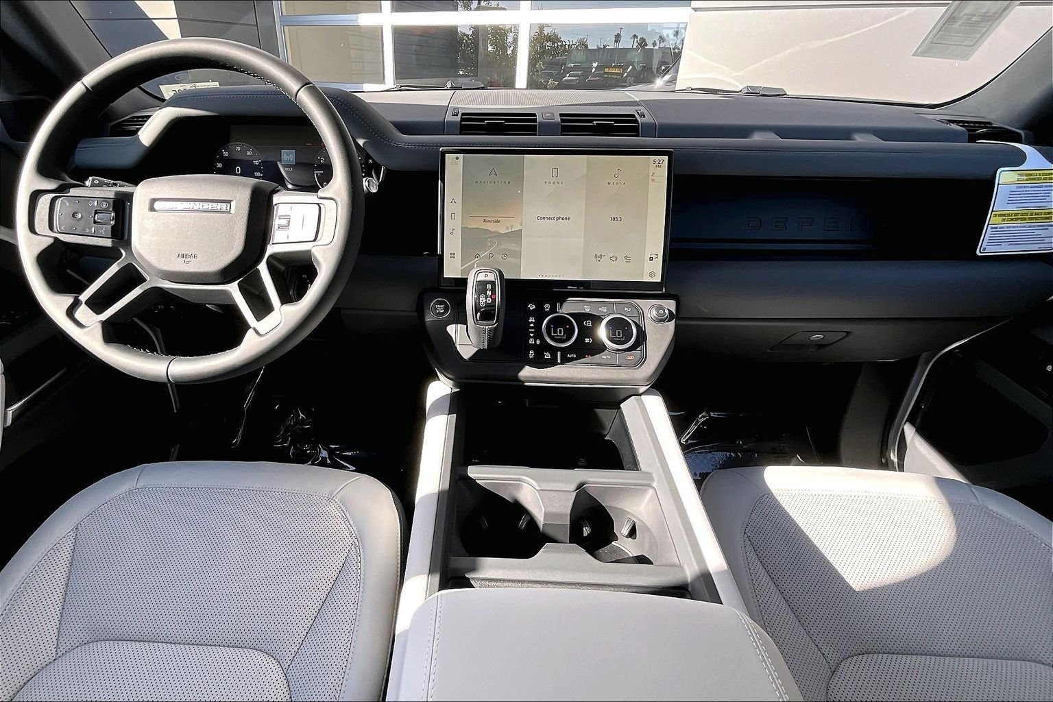 New 2026 Fuji White Land Rover X-Dynamic SE image 5