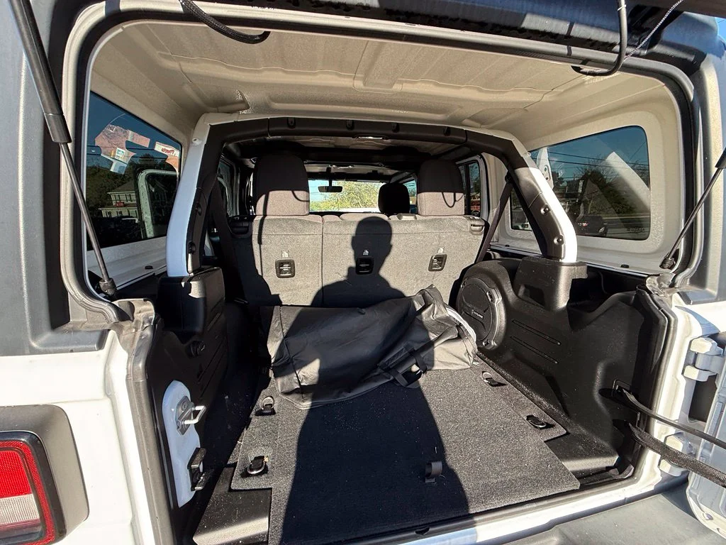 Used 2023 White Jeep Willys image 26