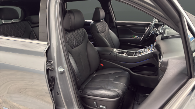 Used 2022 Hampton Gray Hyundai Calligraphy image 24