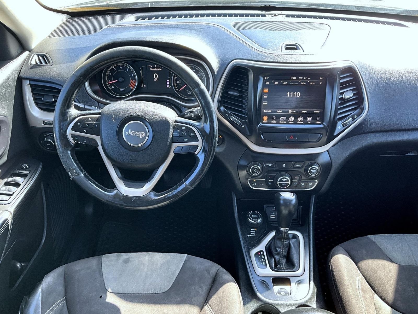 Used 2014 Black Jeep Latitude image 13