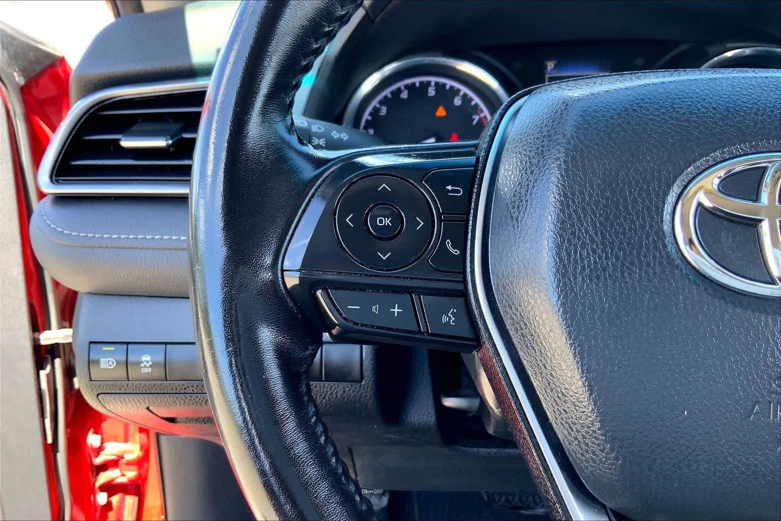 Used 2019 Supersonic Red Toyota SE image 23