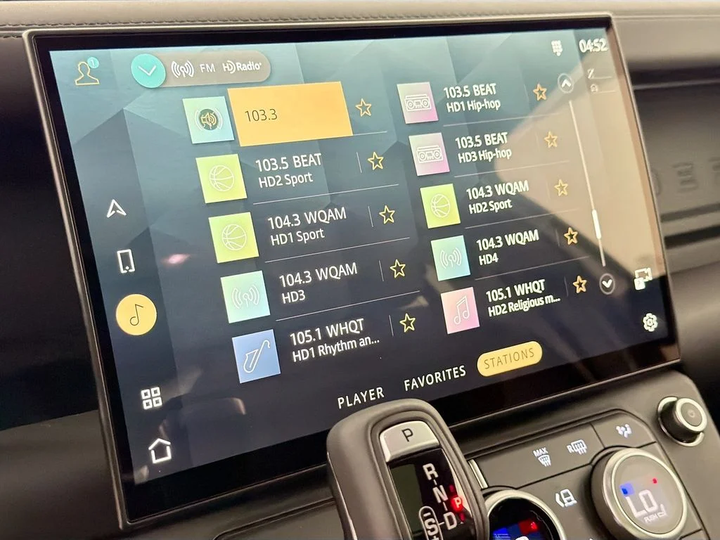 New 2026 Borasco Grey Land Rover X-Dynamic SE image 15