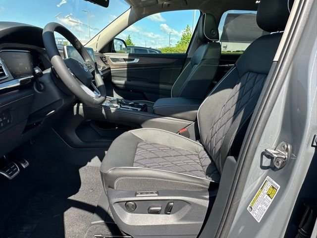 New 2026 Pure Gray Volkswagen 2.0T SEL Premium R-Line image 25
