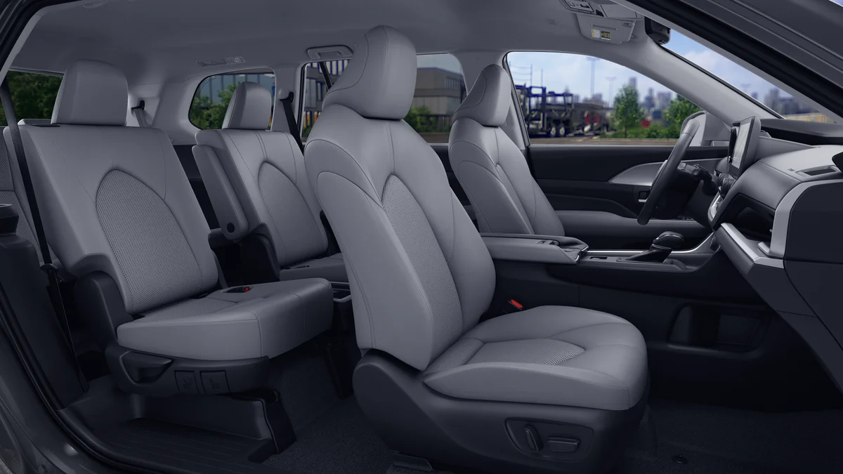 New 2026 Midnight Black Metallic Toyota XLE image 20