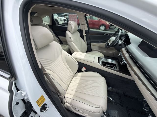 Used 2021 White Genesis 3.5T image 24