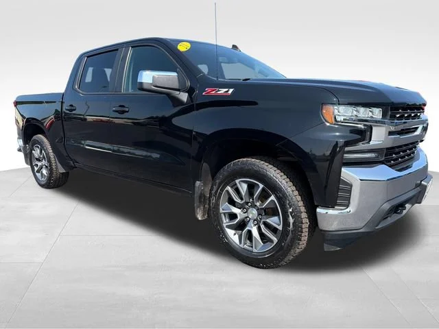 Used 2021 Black Chevrolet LT image 8