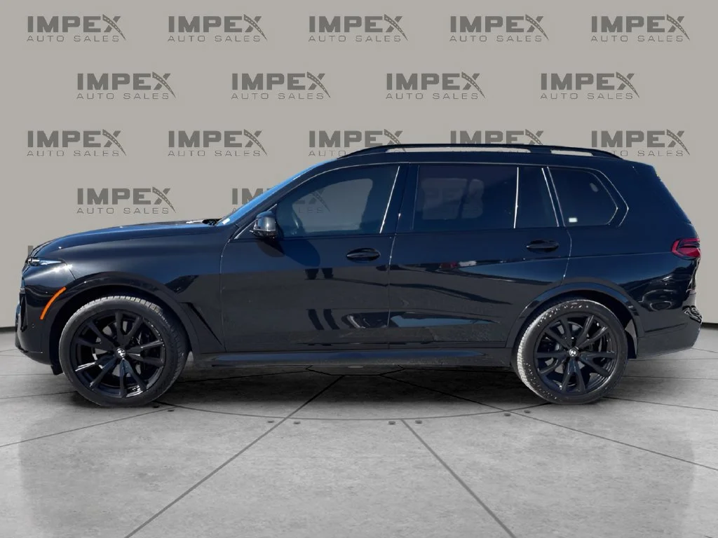 Used 2023 Black BMW xDrive40i image 2