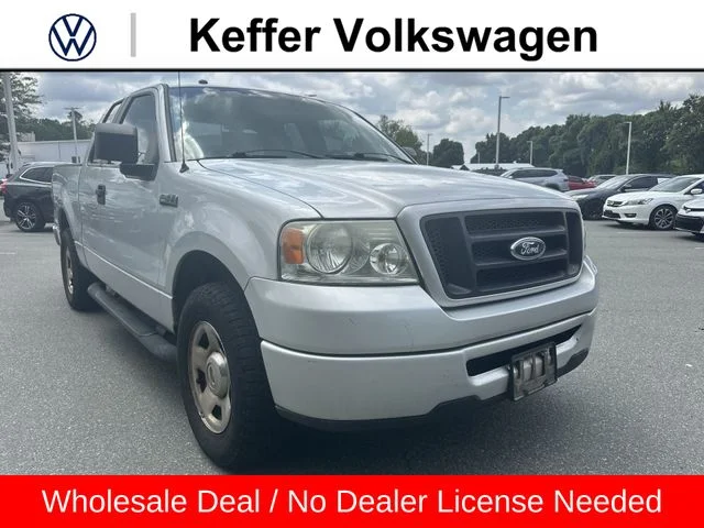 Used 2007  Ford XL image 7