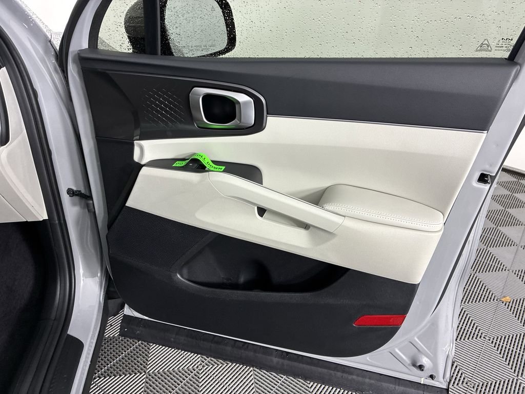 New 2026 Wolf Gray Kia S image 32