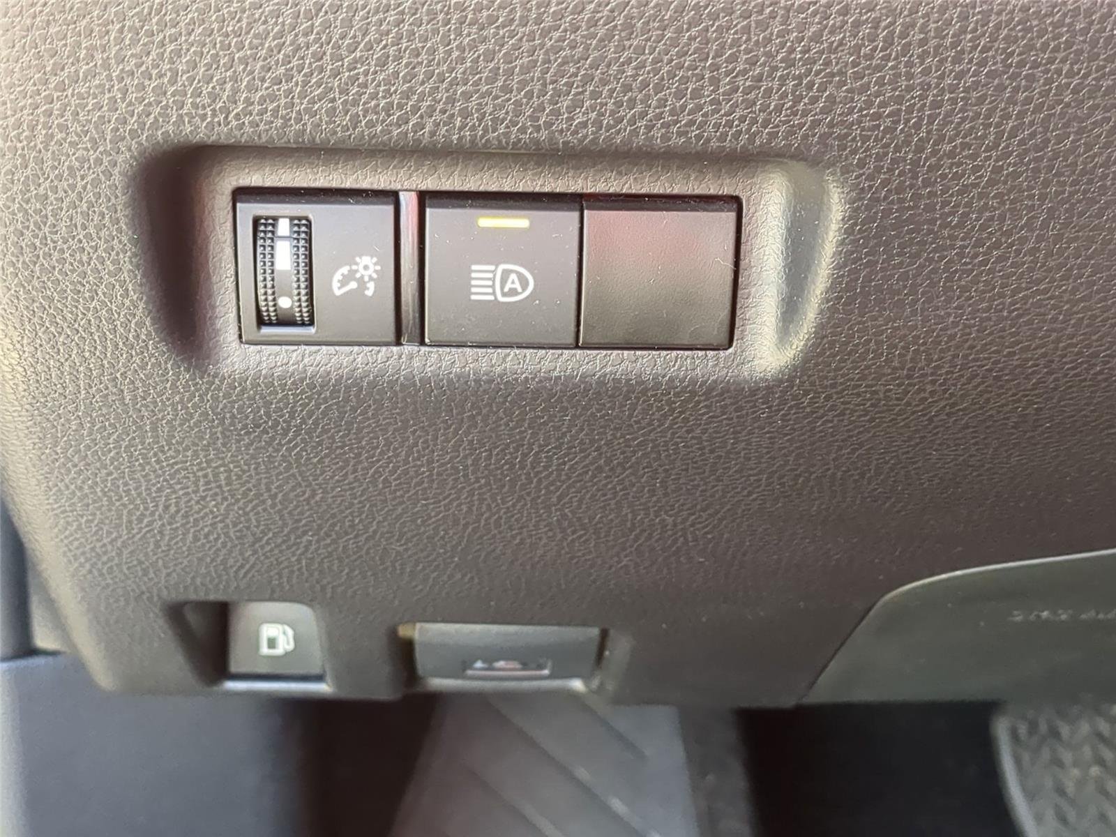 Used 2025 Blueprint Toyota Hybrid XLE image 23
