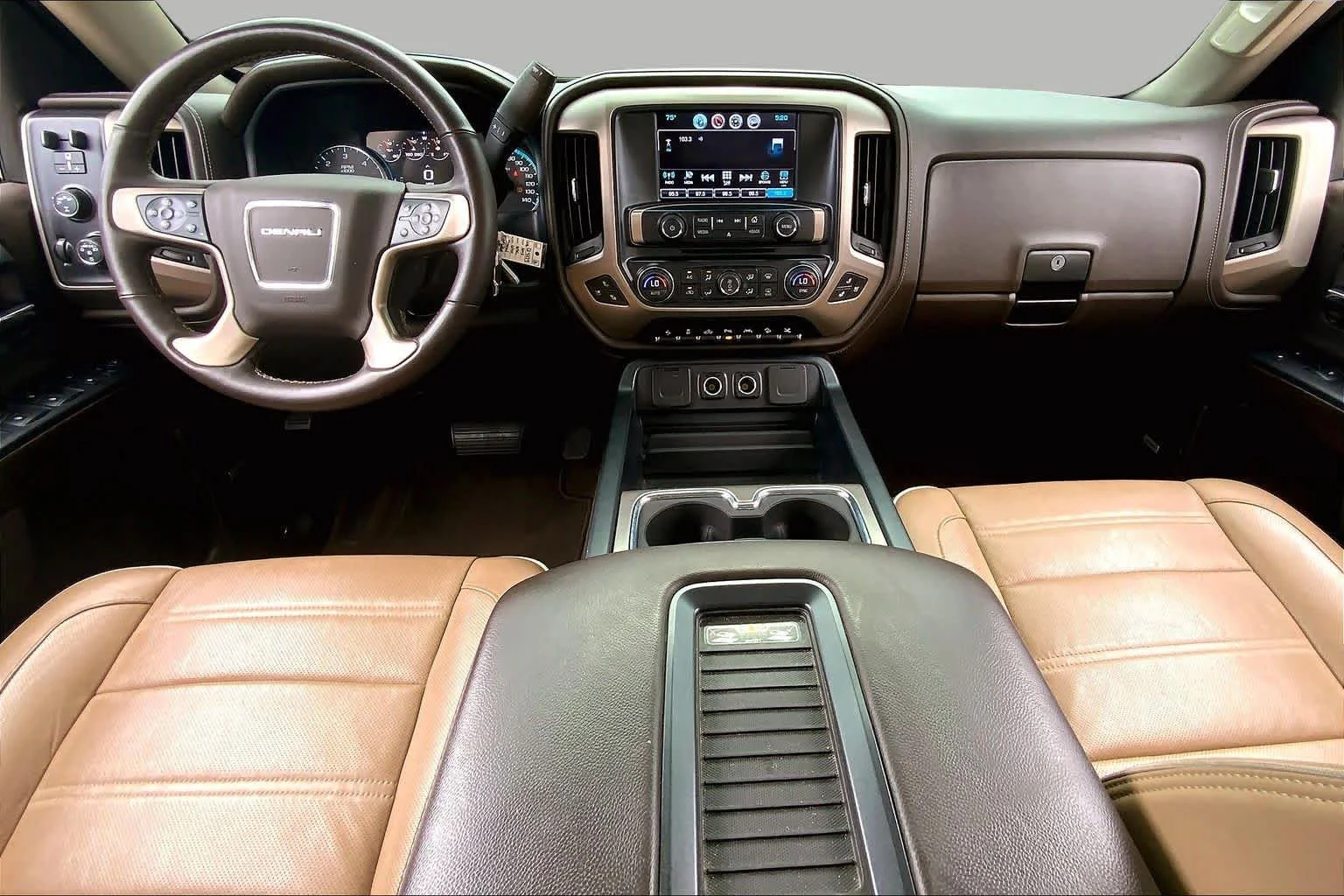 Used 2017 Onyx Black GMC Denali image 16