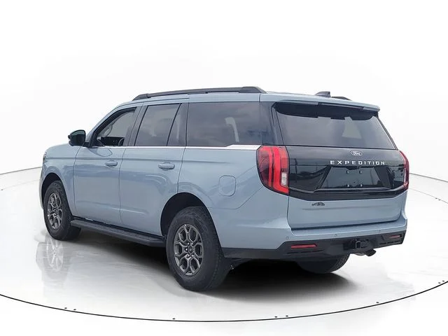 New 2027 Gray Metallic Ford Active image 7
