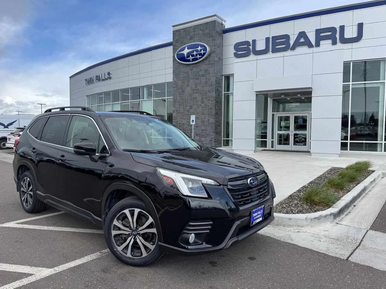 2023 Subaru Forester Limited's photo