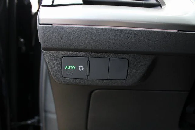 Used 2025 Black Audi Premium Plus image 18