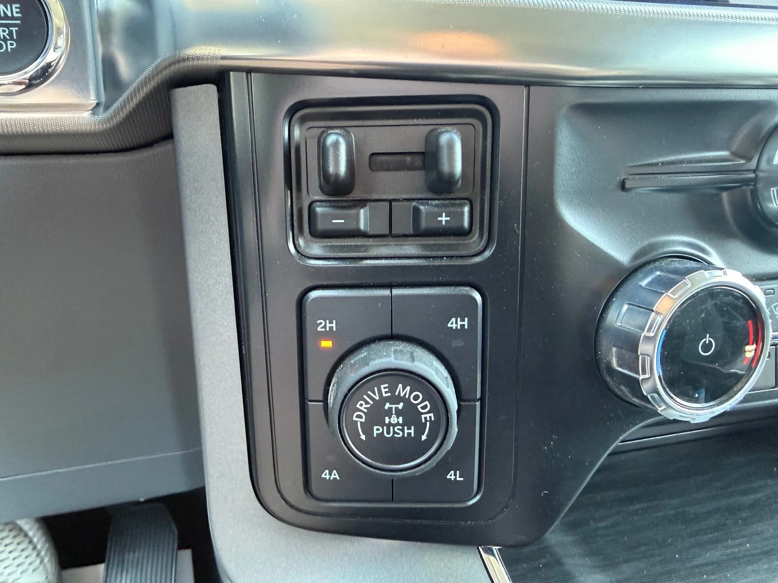 2024 Ford F-150 Lariat - Photo 15