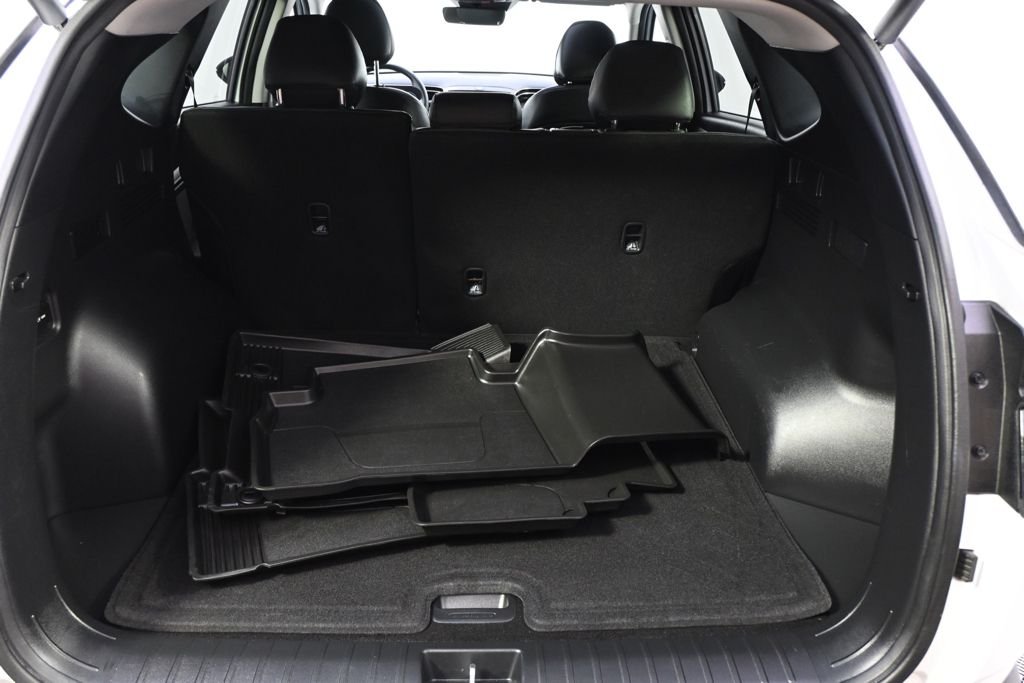 Certified Used 2024 White Pearl Hyundai SEL image 15