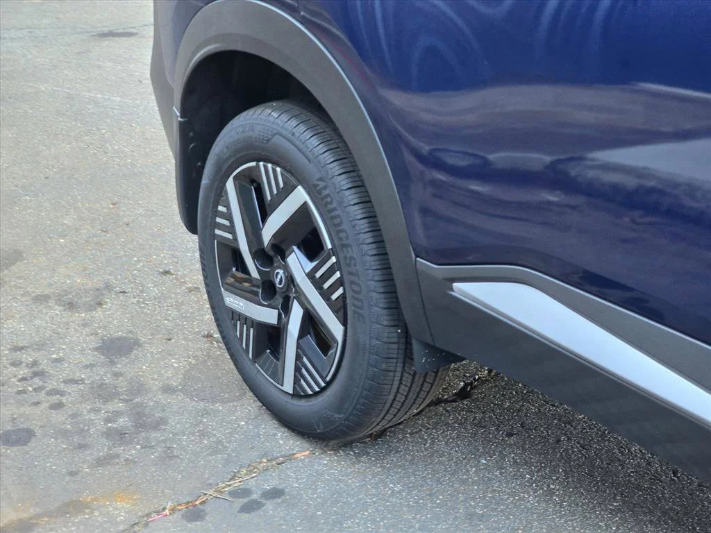 Used 2026 Blue Nissan SV image 19
