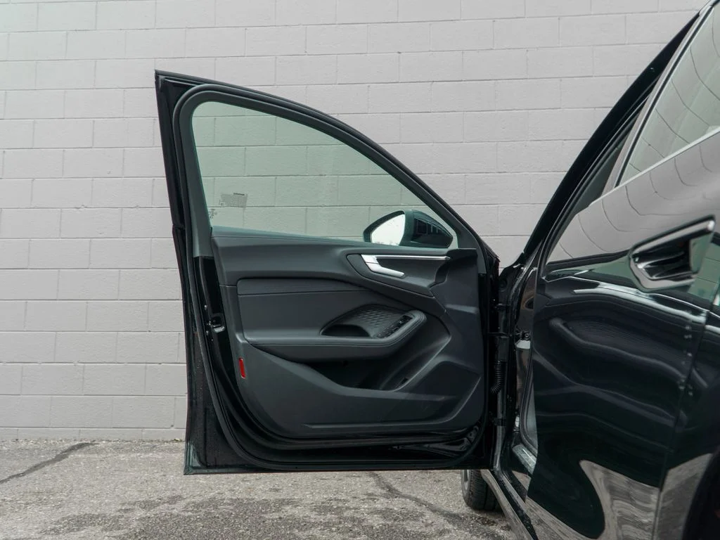 Used 2025 Black Audi  image 15