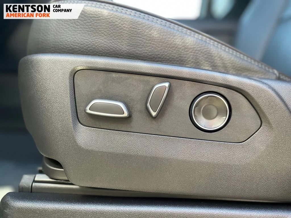 Used 2025 Gray GMC Denali image 40