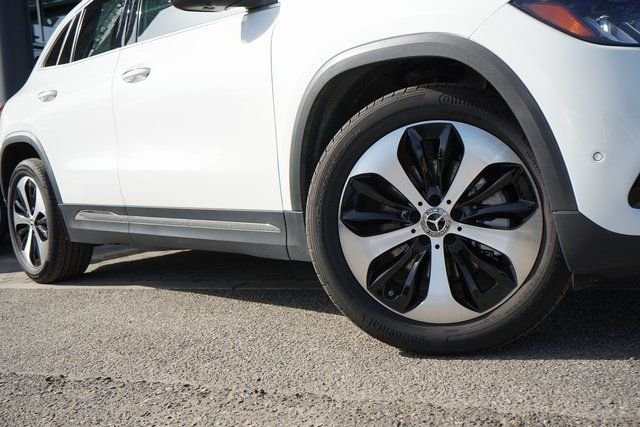 Used 2026  Mercedes-Benz GLA 250 image 9