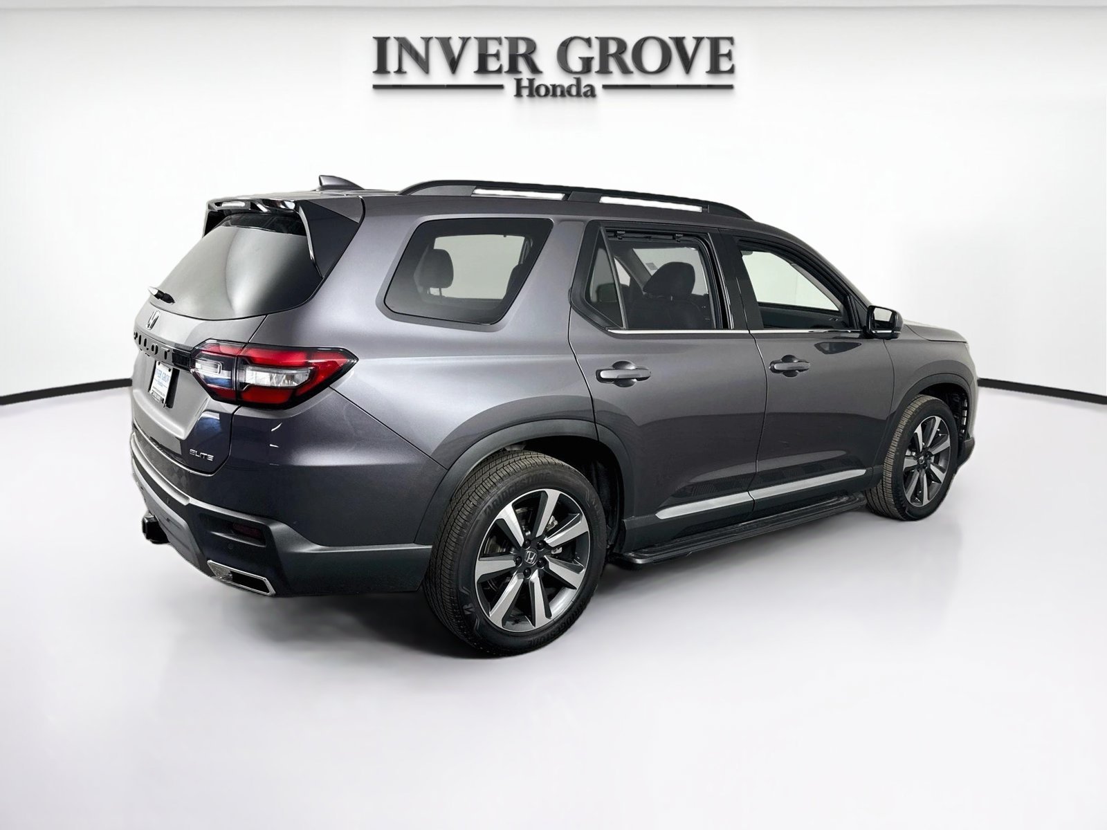 Certified Used 2025 Modern Steel Metallic Honda AWD Elite image 5
