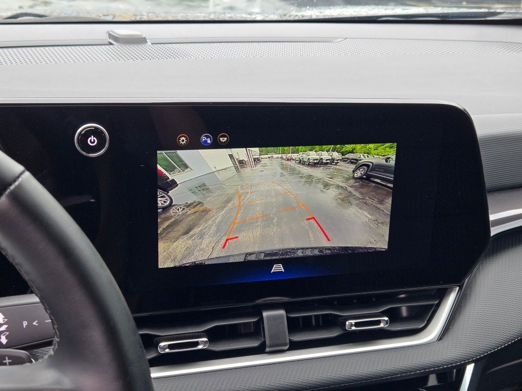 2025 Chevrolet Equinox LT - Photo 25