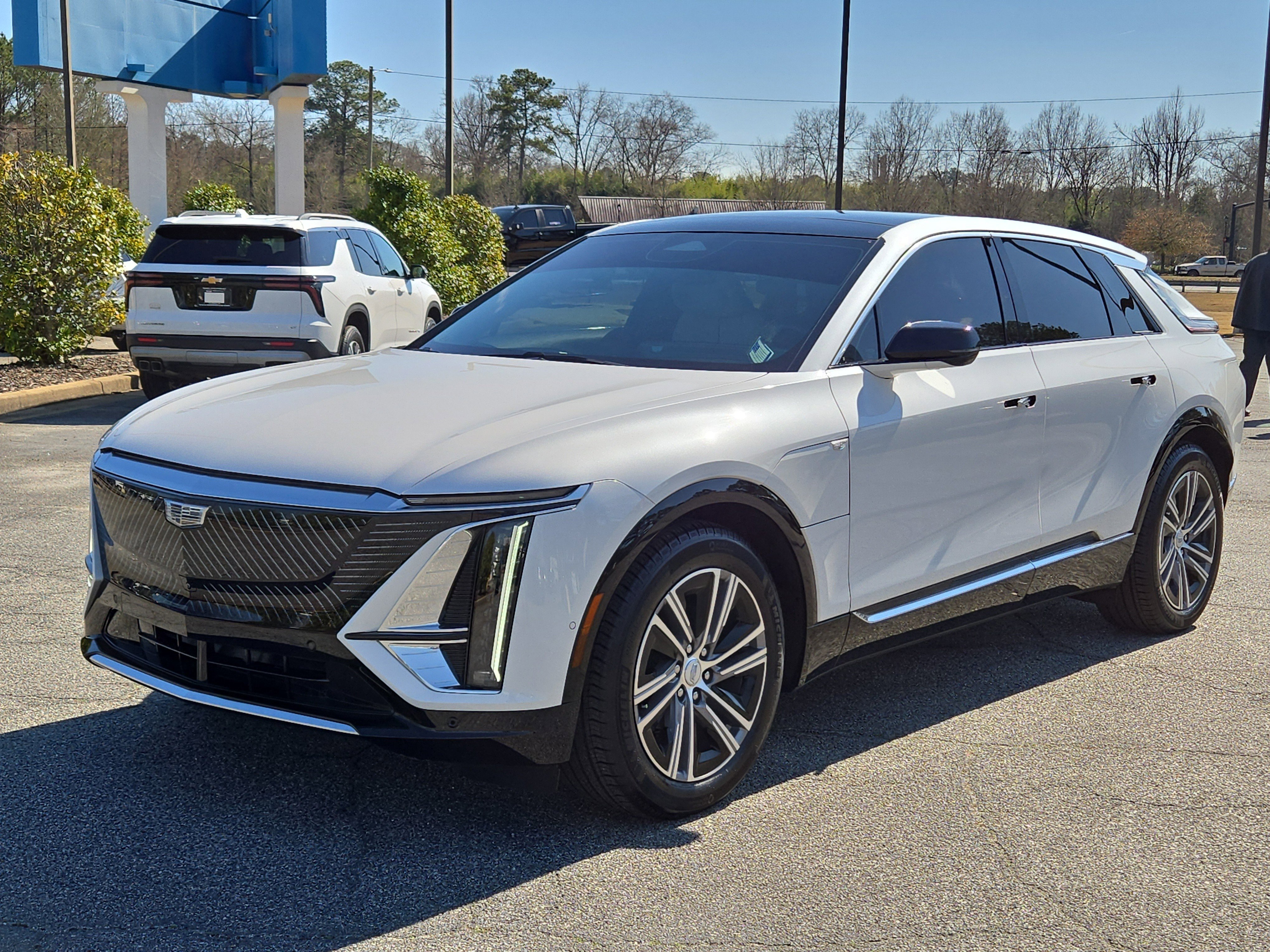 Used 2024 Cadillac LYRIQ Luxury 2 with VIN 1GYKPRRK8RZ130236 for sale in Columbus, GA