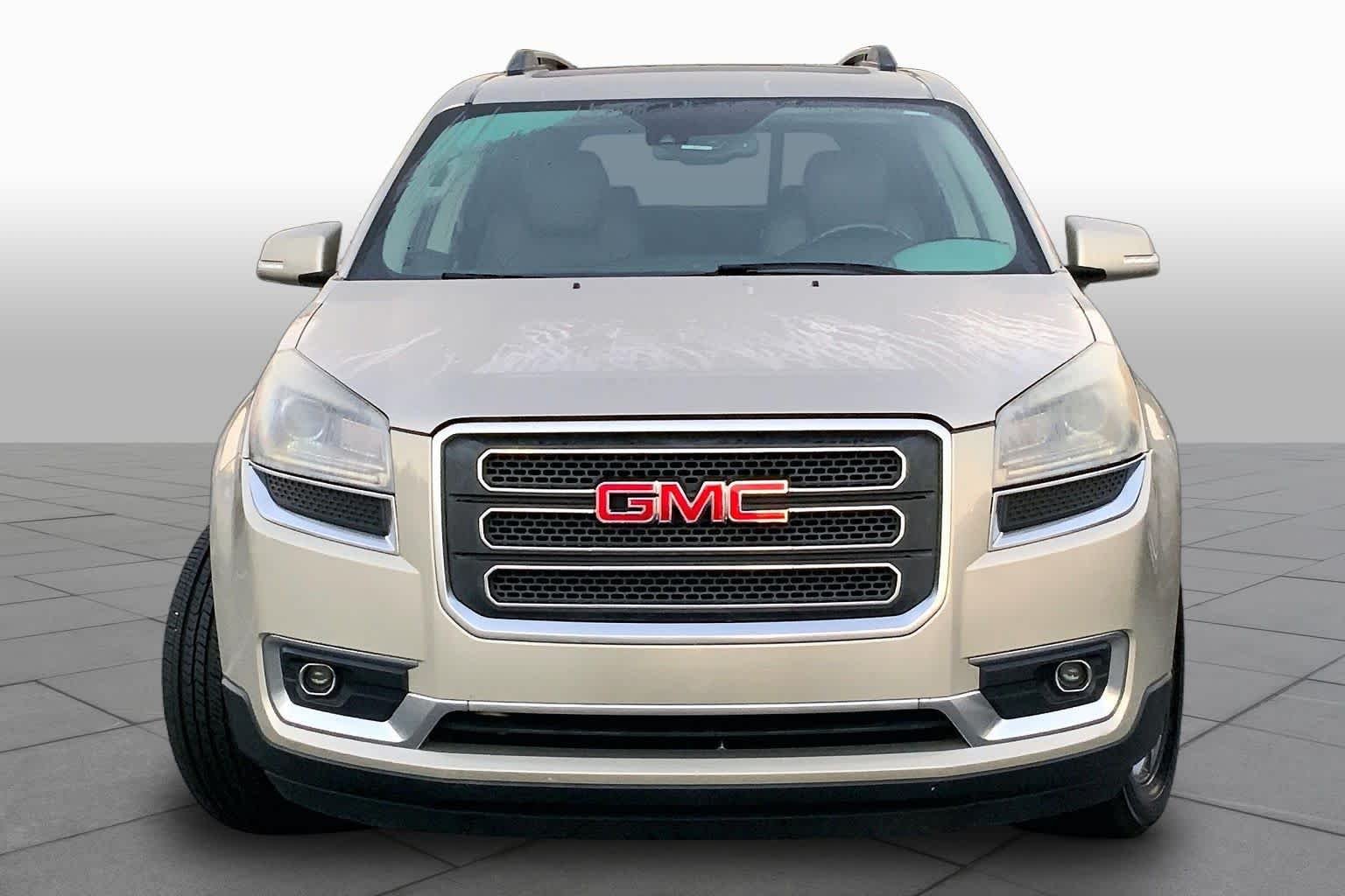 Used 2014 Champagne Silver Metallic GMC SLT image 3