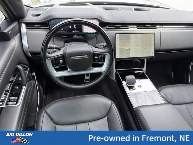 Used 2025 Gray Land Rover SE image 11
