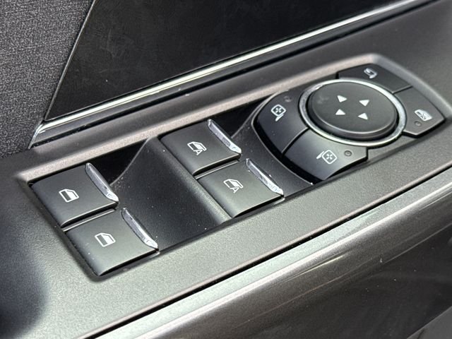 Used 2022 White Ford Tremor image 20
