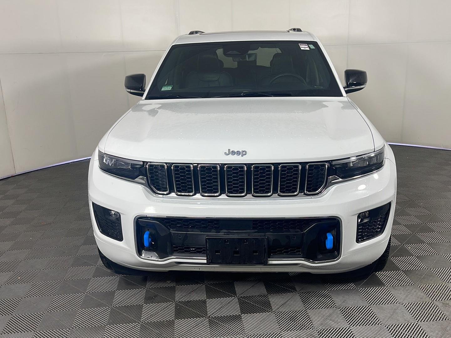 Used 2023 Bright White Clearcoat Jeep Overland image 4