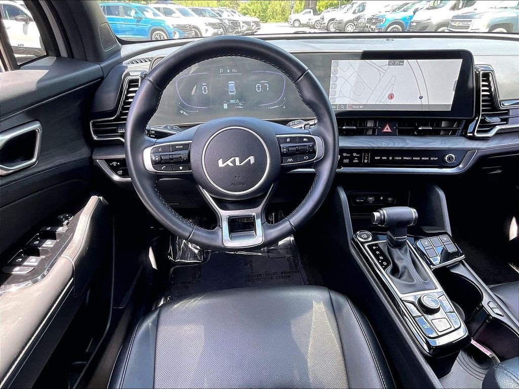 Used 2025 Wolf Gray Kia X-Line image 16