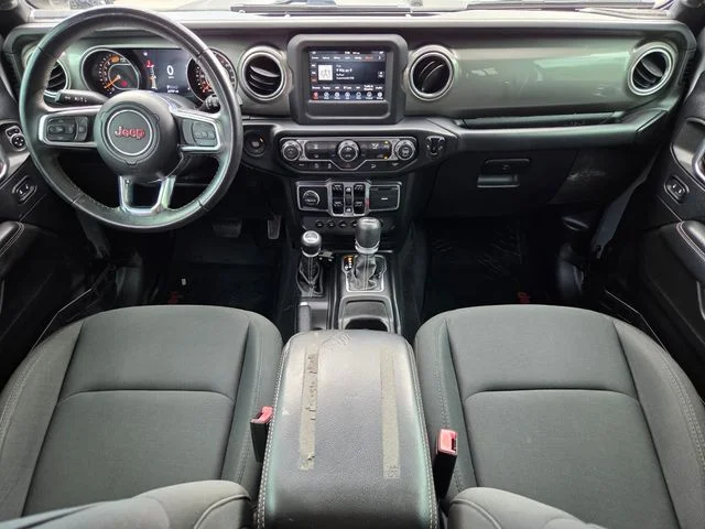 Certified Used 2019 Silver Jeep Unlimited Sahara image 17