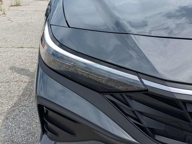 New 2026 Gray Hyundai SE image 9
