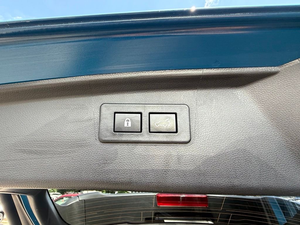 Used 2023 Blue Subaru Wilderness image 27