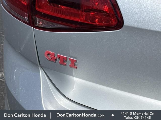 Used 2017 Reflex Silver Metallic Volkswagen S image 6