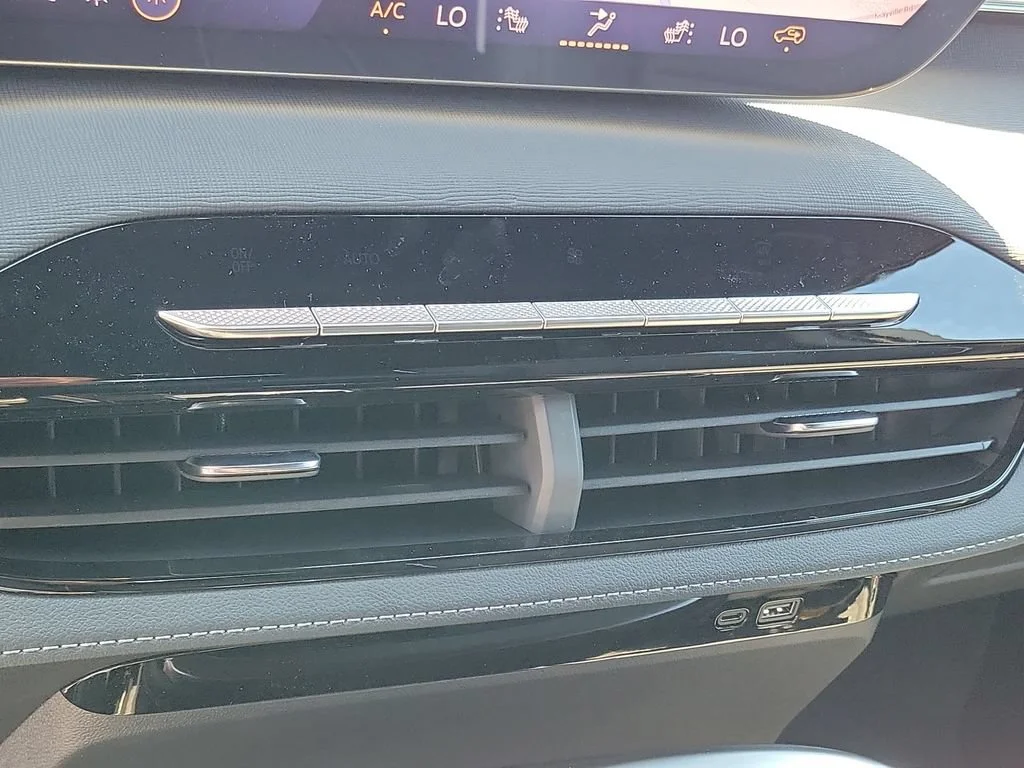 2026 Buick Enclave Preferred - Photo 16