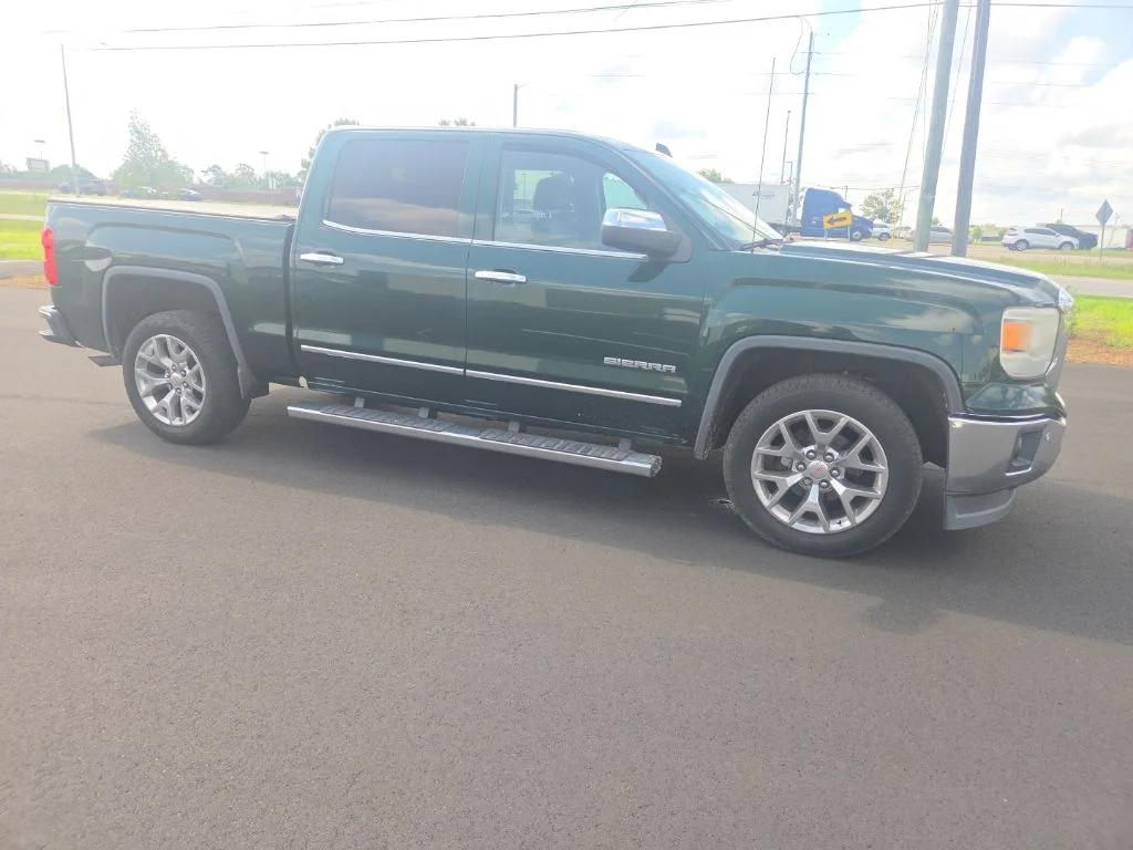 Used 2015 Green GMC SLT image 21