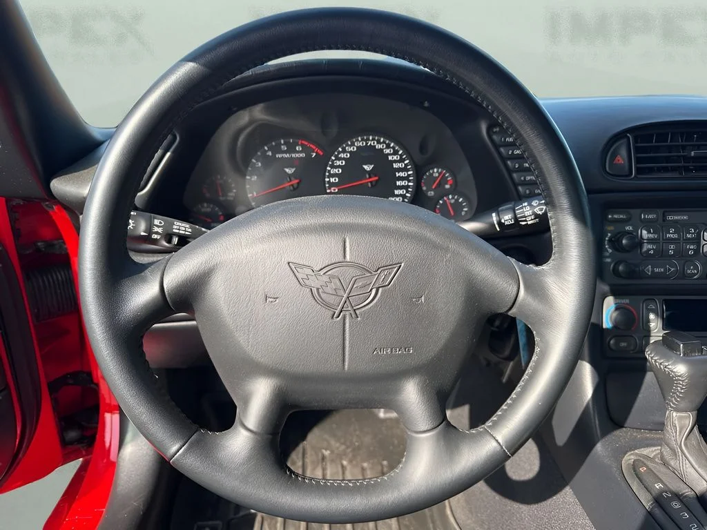 Used 1998 Red Chevrolet Base image 10