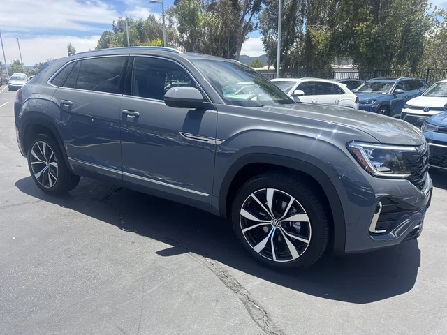 2026 Volkswagen Atlas Cross Sport 2.0T SEL Premium R-Line