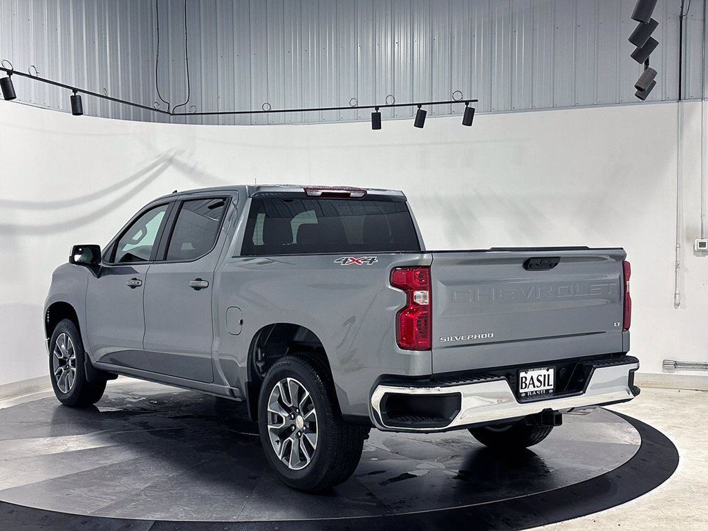 Used 2025 Gray Chevrolet LT image 13