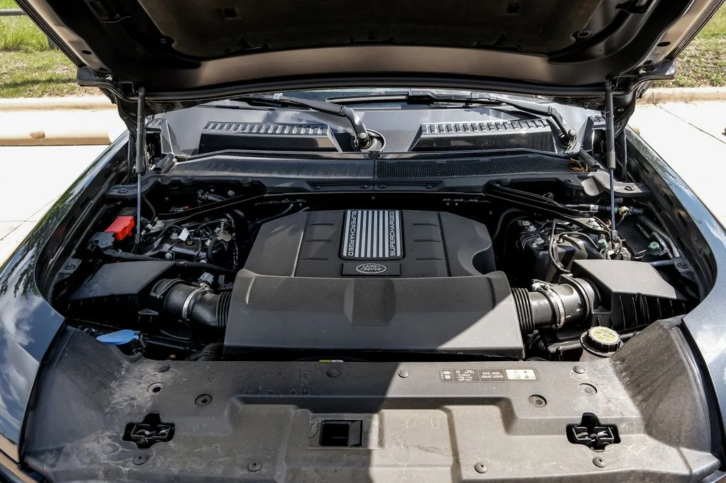 2025 Land Rover Defender V8 - Photo 61
